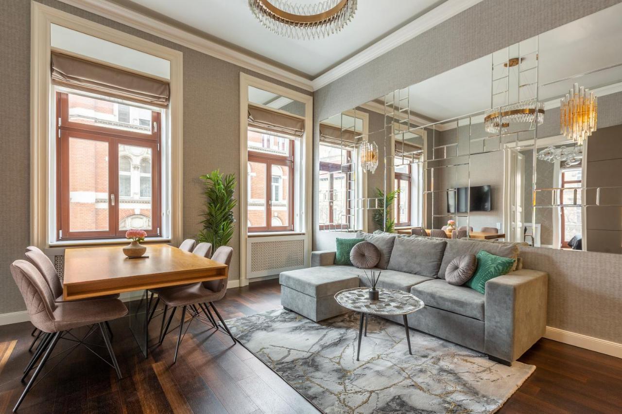 Luxury Apartment With Balcony Next To The New York Cafe Budapest Exterior foto