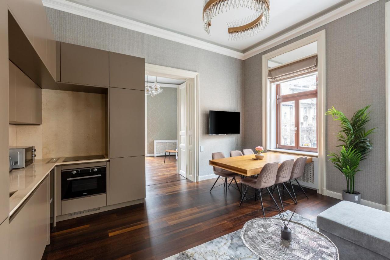 Luxury Apartment With Balcony Next To The New York Cafe Budapest Exterior foto